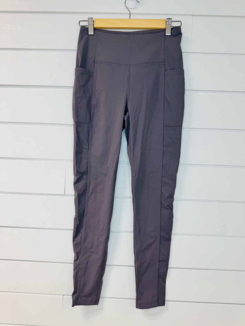 Mondetta Maive High-Waist Active Leggings with Side Pockets